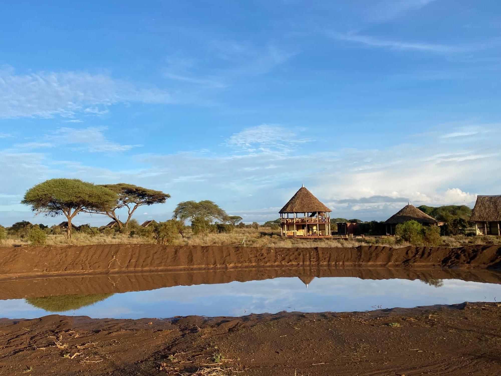 Discovery Camp Luxury tent Amboseli